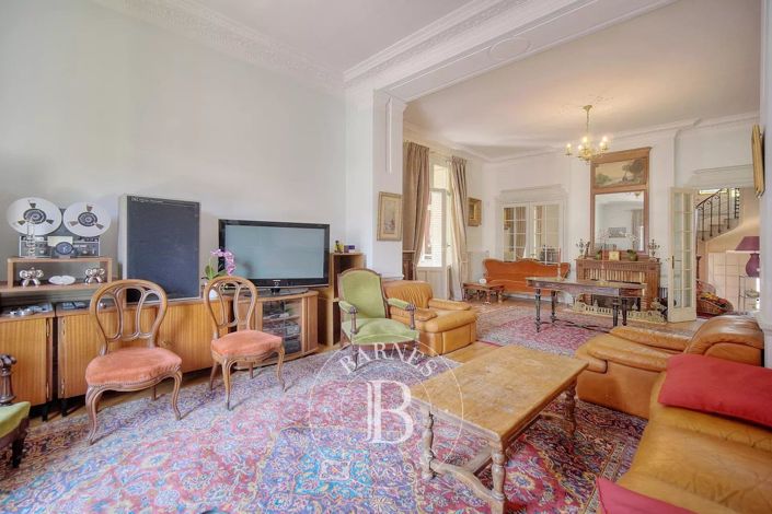 Image No.27-8 Bed House for sale