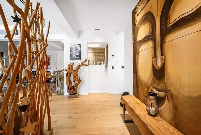 Image No.6-4 Bed House for sale