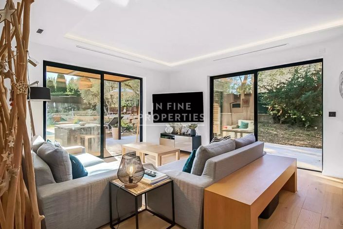 Image No.8-4 Bed House for sale