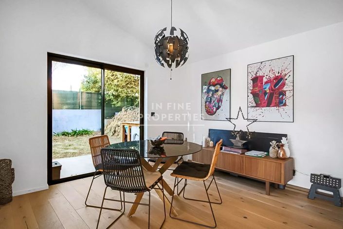 Image No.9-4 Bed House for sale