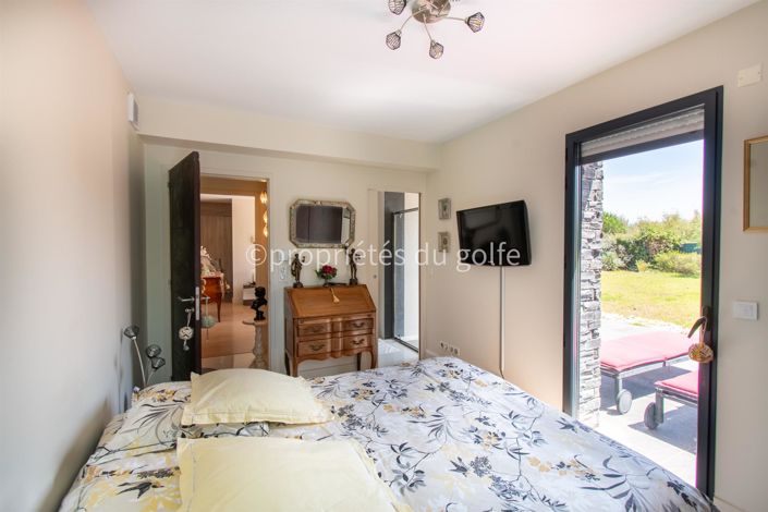 Image No.14-4 Bed House for sale