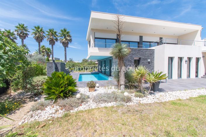 Image No.2-4 Bed House for sale