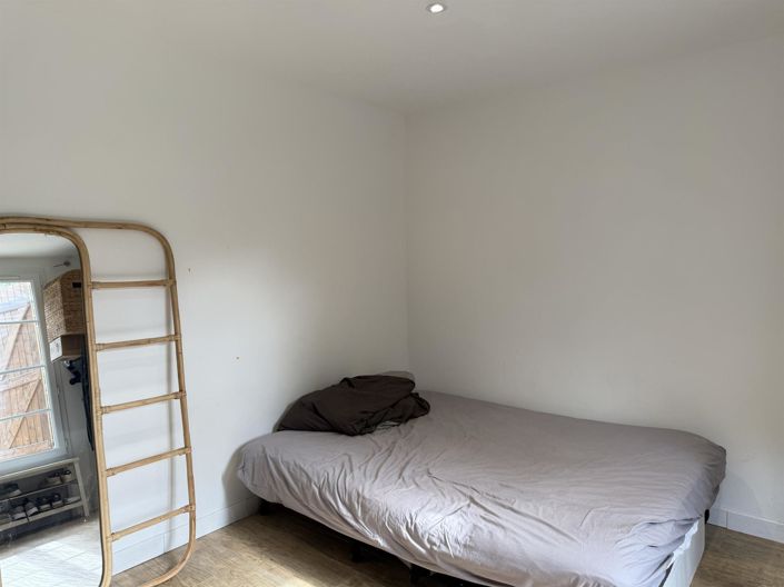 Image No.6-4 Bed House for sale