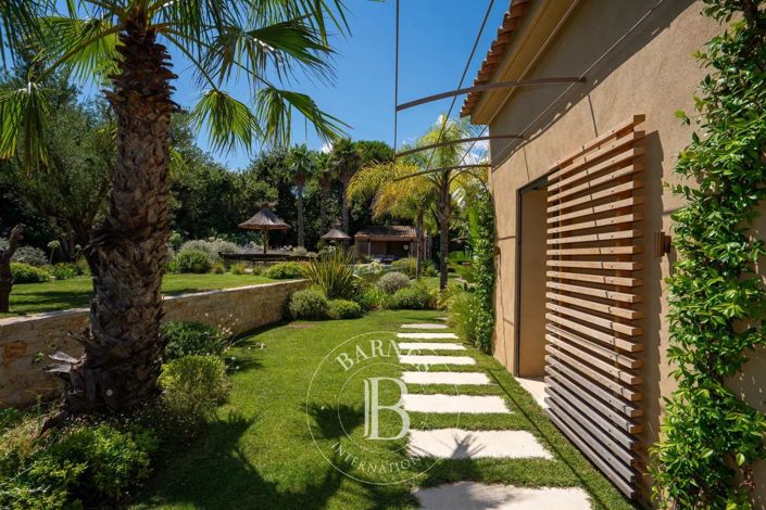 Image No.7-7 Bed House for sale