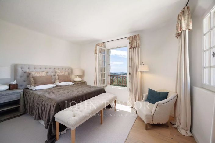 Image No.14-5 Bed House for sale