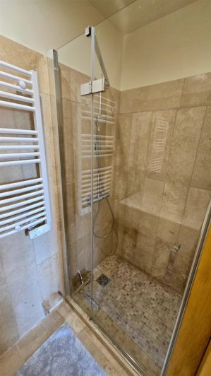 Image No.18-3 Bed House for sale