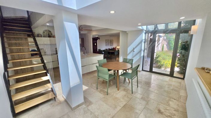 Image No.5-3 Bed House for sale