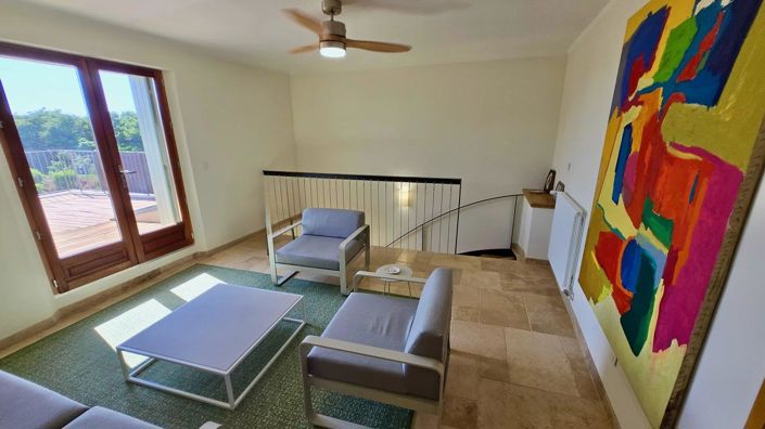 Image No.6-3 Bed House for sale