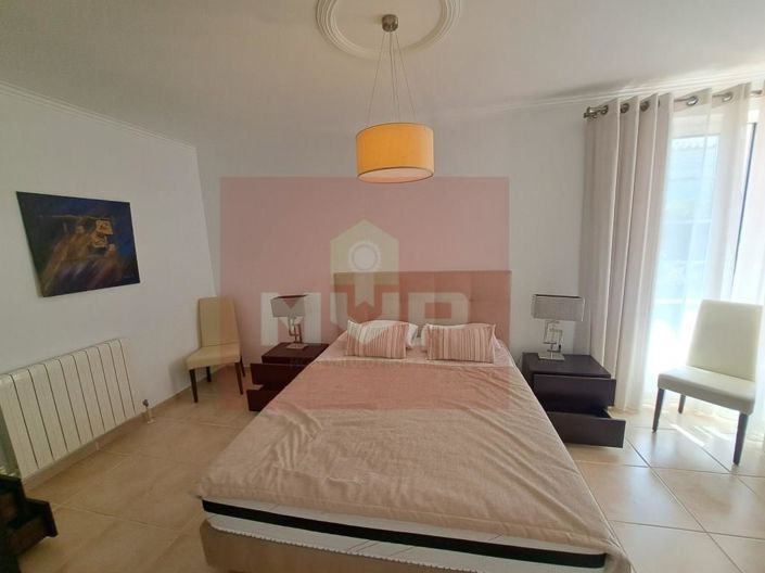 Image No.19-3 Bed House for sale