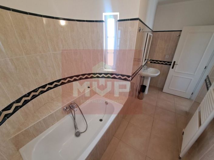 Image No.22-3 Bed House for sale