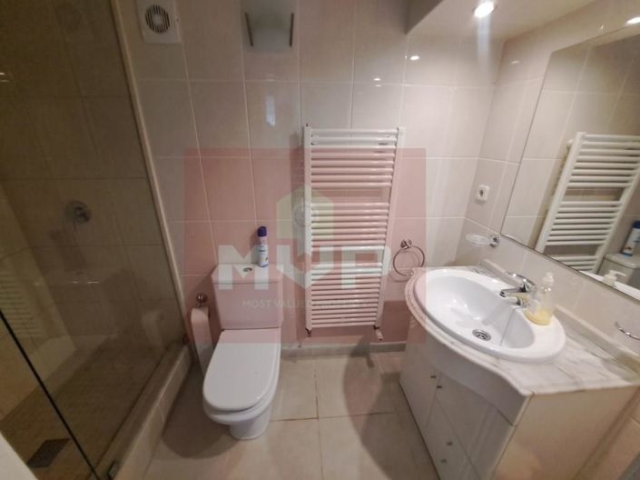 Image No.26-3 Bed House for sale