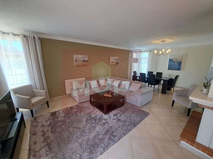 Image No.6-3 Bed House for sale