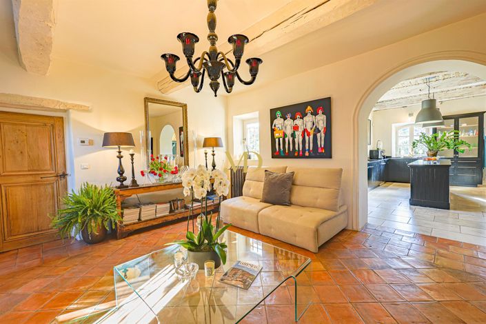 Image No.28-7 Bed House for sale