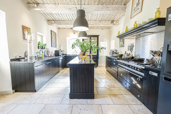 Image No.34-7 Bed House for sale