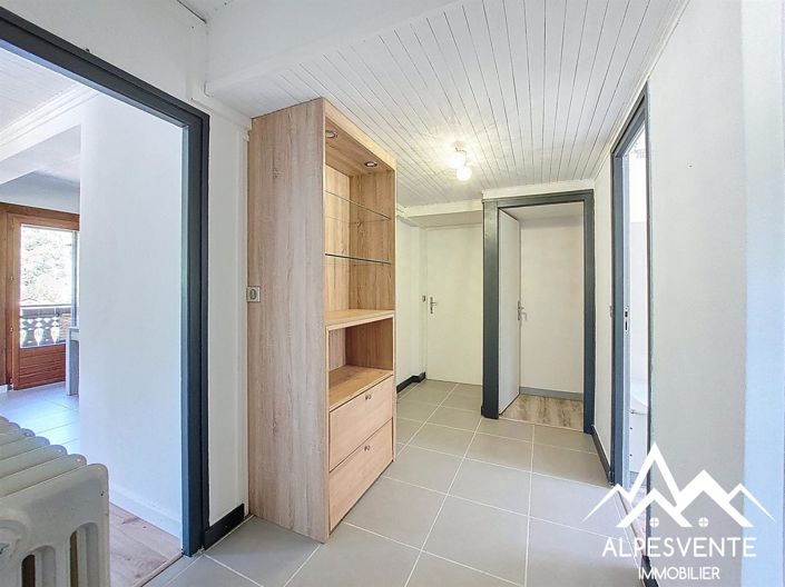 Image No.12-3 Bed Apartment for sale