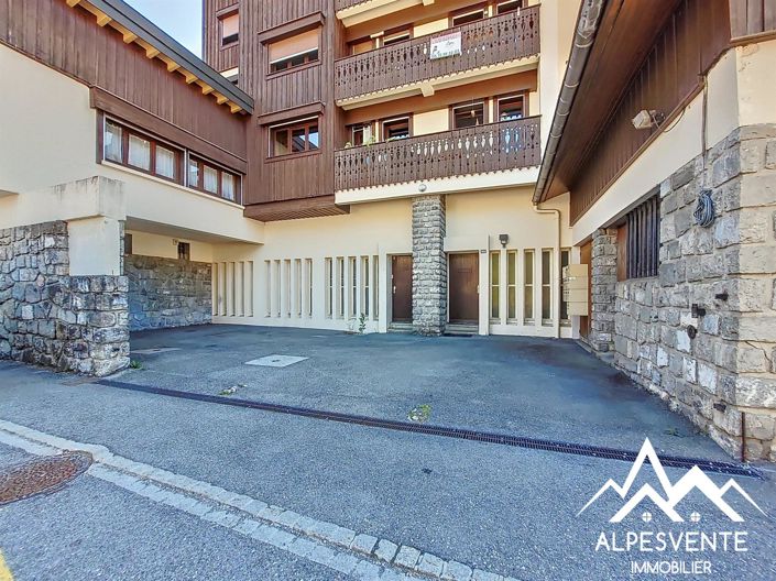 Image No.19-3 Bed Apartment for sale