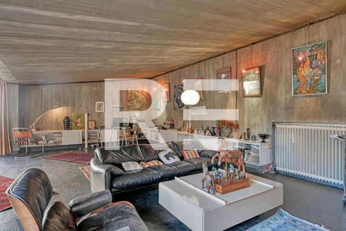 Image No.10-3 Bed House for sale