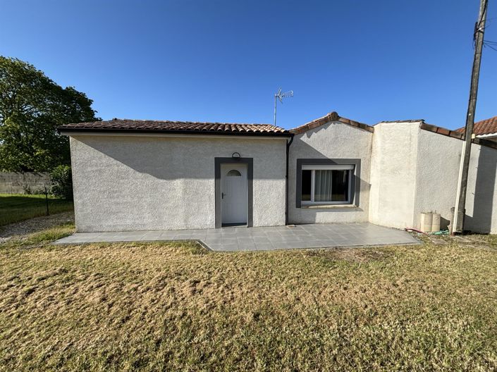 Image No.1-2 Bed House for sale