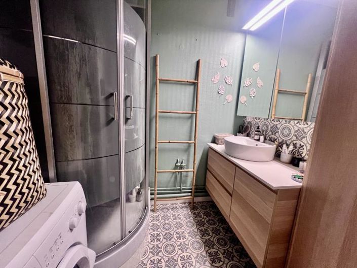 Image No.7-Apartment for sale