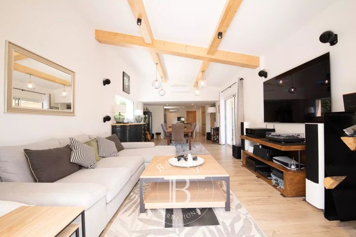 Image No.16-House for sale