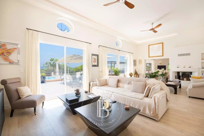 Image No.7-House for sale