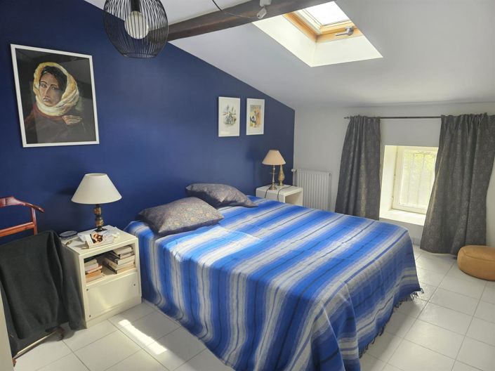 Image No.7-8 Bed House for sale