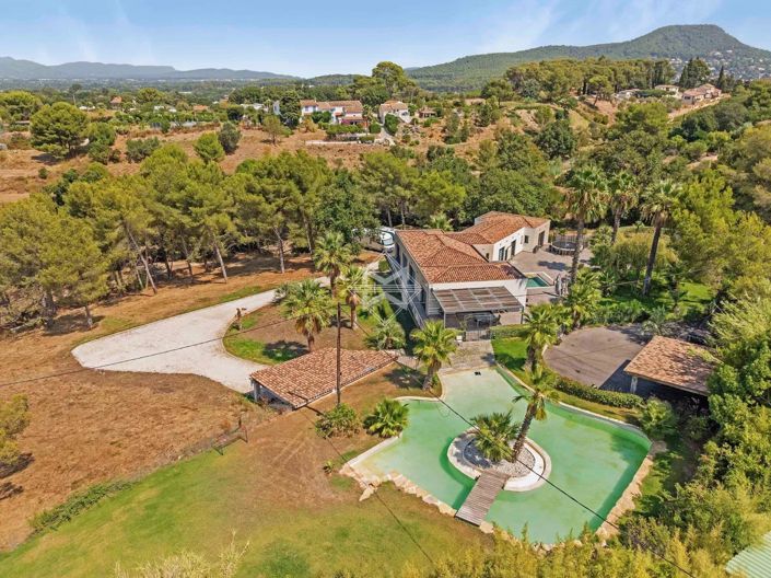 Image No.2-7 Bed House for sale