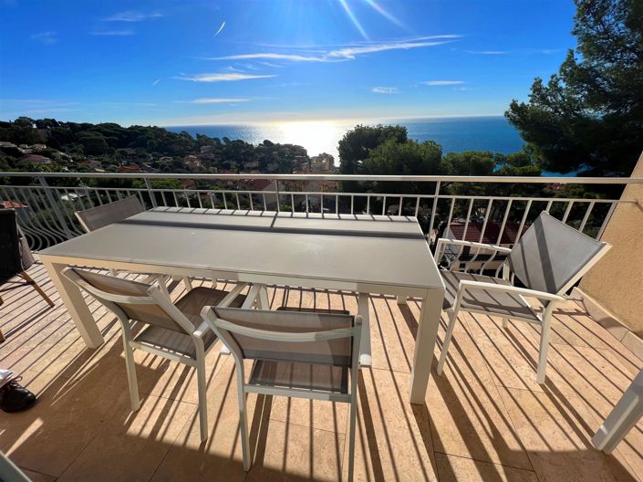 Image No.1-4 Bed House for sale