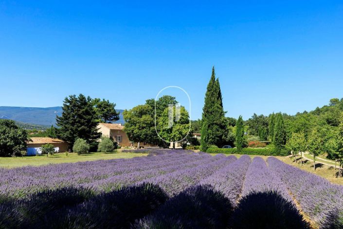 Image No.1-5 Bed House for sale