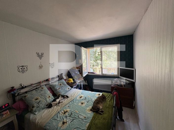 Image No.10-3 Bed House for sale