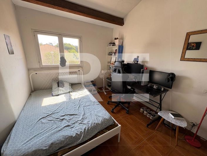 Image No.12-3 Bed House for sale