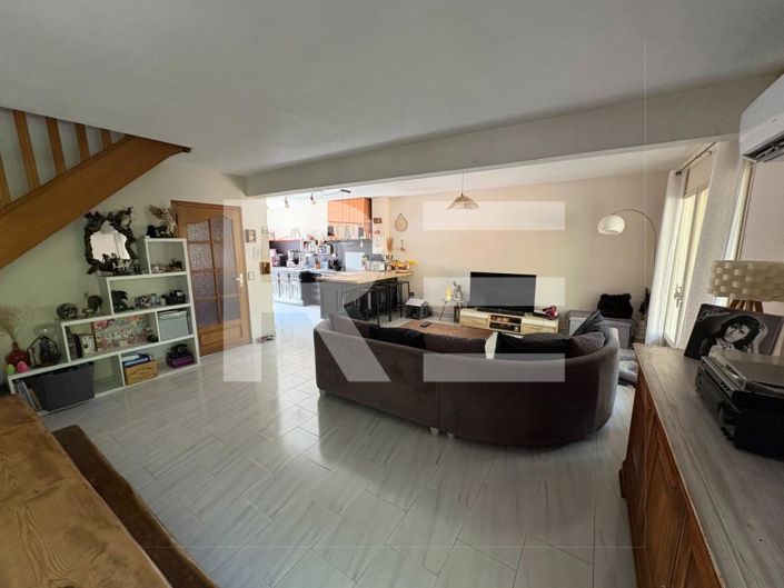 Image No.3-3 Bed House for sale