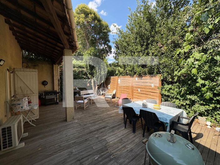 Image No.8-3 Bed House for sale