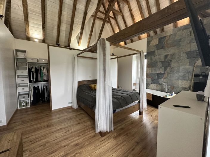 Image No.11-7 Bed House for sale