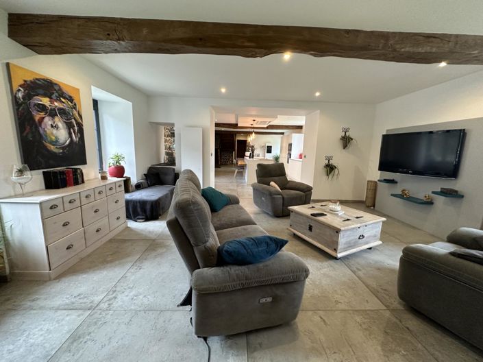 Image No.2-7 Bed House for sale