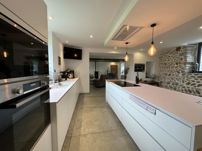 Image No.5-7 Bed House for sale