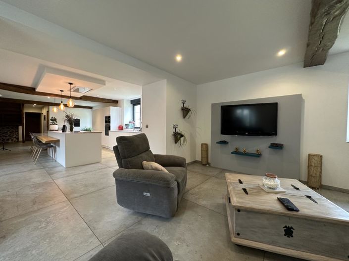 Image No.6-7 Bed House for sale