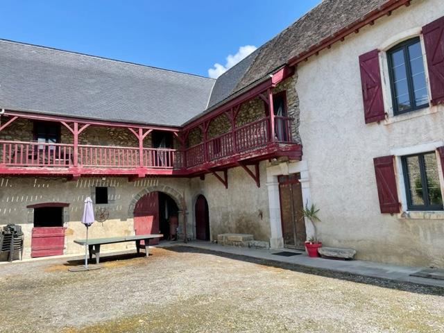 Image No.7-7 Bed House for sale