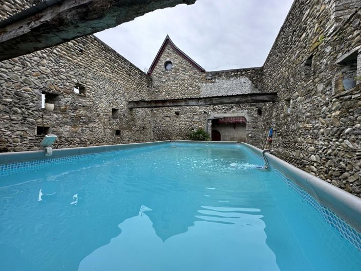 Image No.8-7 Bed House for sale