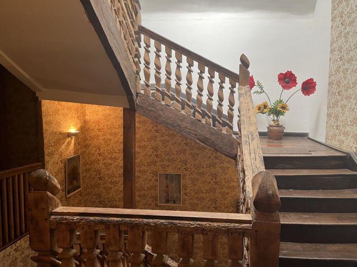 Image No.11-7 Bed House for sale