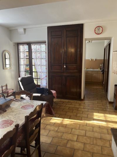 Image No.4-7 Bed House for sale