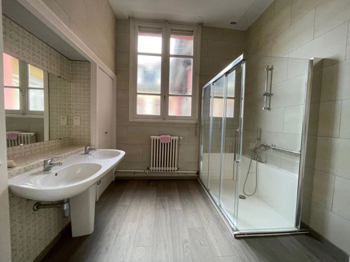 Image No.16-6 Bed Apartment for sale