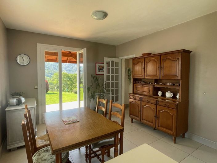 Image No.9-4 Bed House for sale