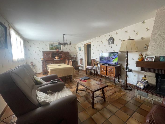 Image No.7-4 Bed House for sale