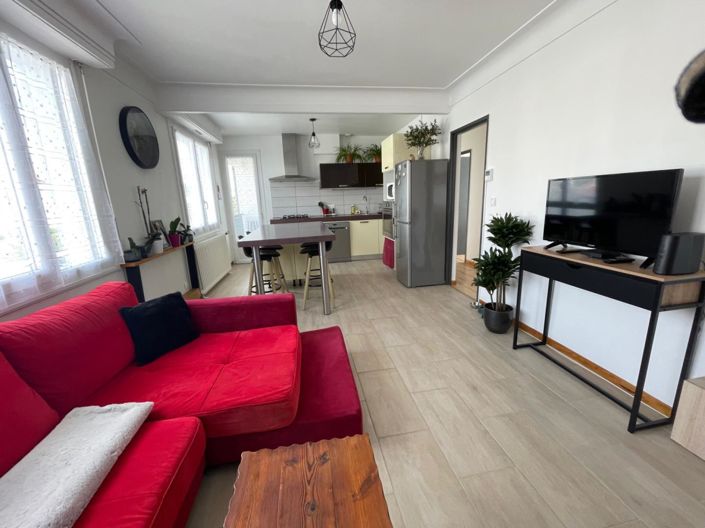 Image No.1-4 Bed House for sale