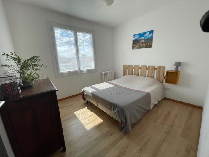 Image No.5-4 Bed House for sale