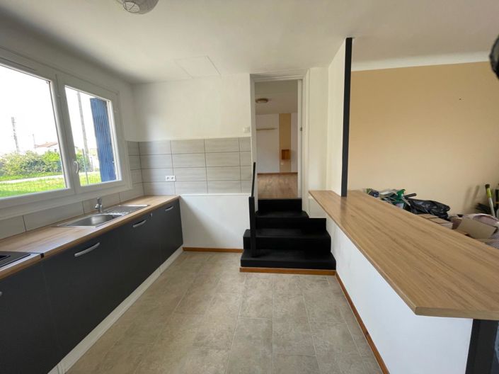 Image No.6-4 Bed House for sale