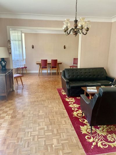 Image No.7-3 Bed House for sale