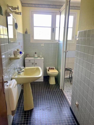 Image No.9-3 Bed House for sale