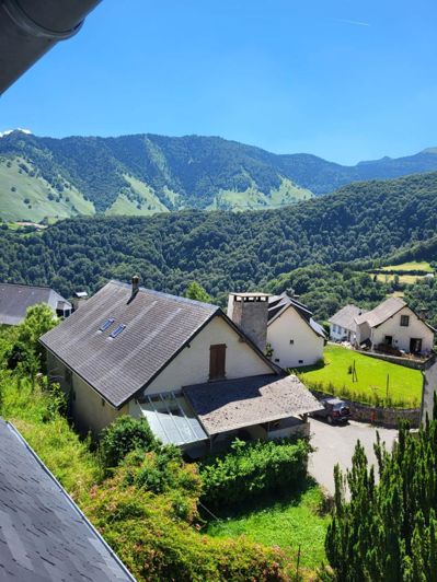 Image No.9-5 Bed House for sale